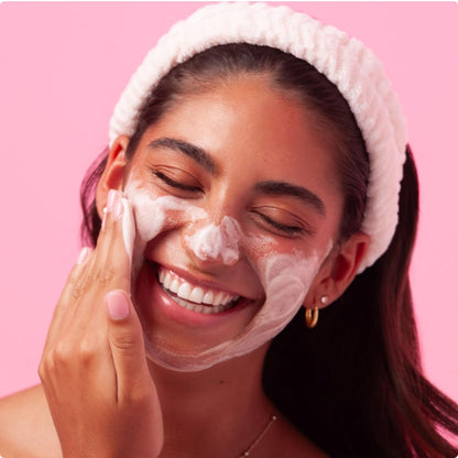 Fawn Clarity Cloud Cleanser, Facial Cleanser with Glycolic Acid and Tea Tree Oil for Teen and Young Skin..