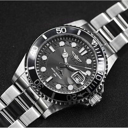 Invicta Men’s Pro Diver Quartz Watch