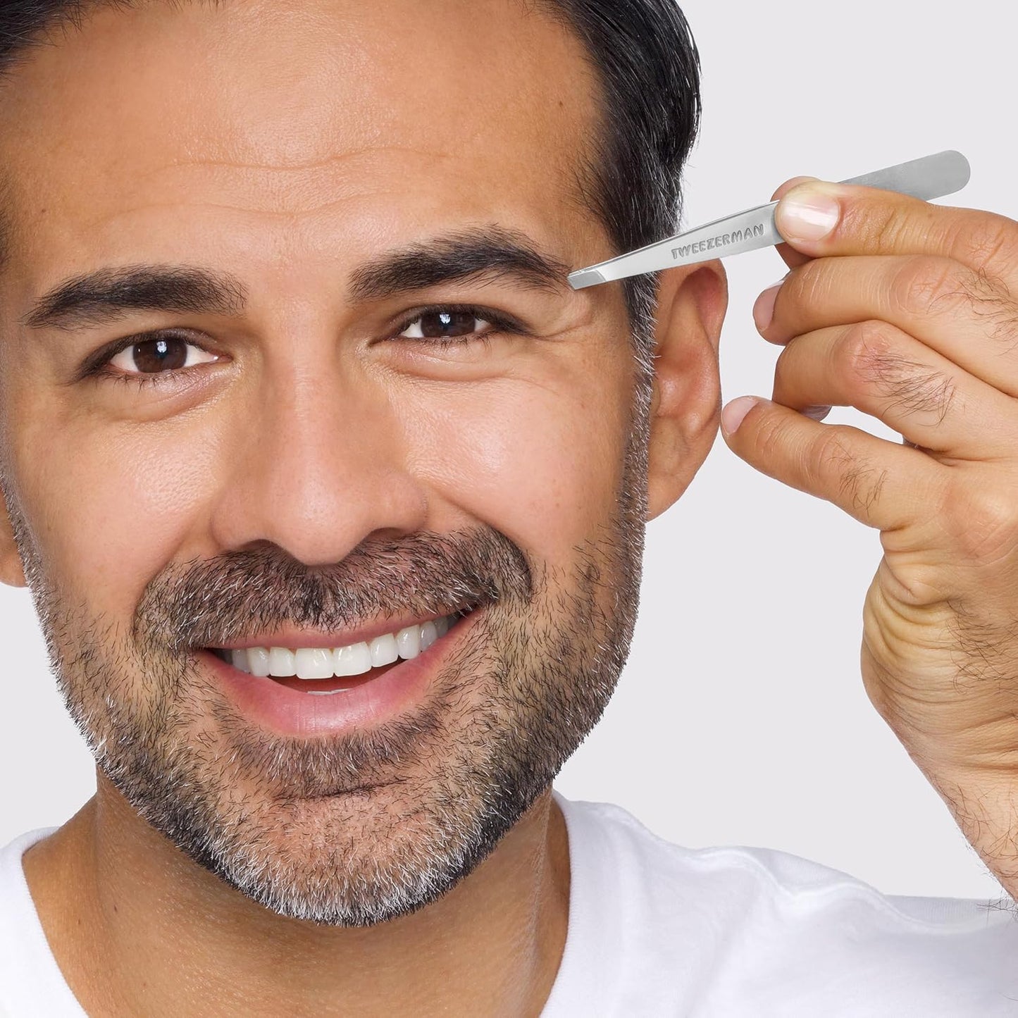 Tweezerman Stainless Steel Slant Tweezer for Eyebrows Silver
