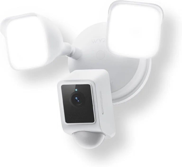 WYZE Floodlight Camera v2, 2800-Lumen LEDs, 2K HD Outdoor Security Camera